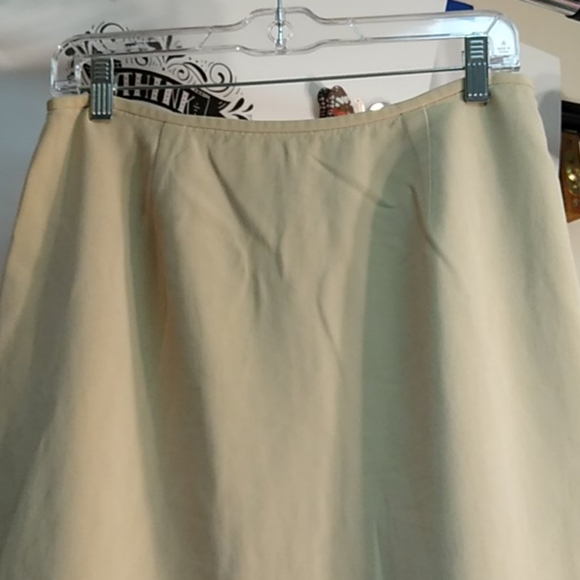 Women's Moda Seta Skirt - Picture 2 of 6